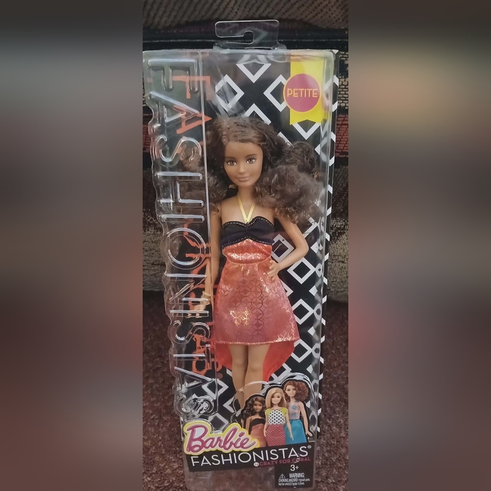 2015 Barbie Fashionista #24 Crazy For Coral African American Petite Doll NIB